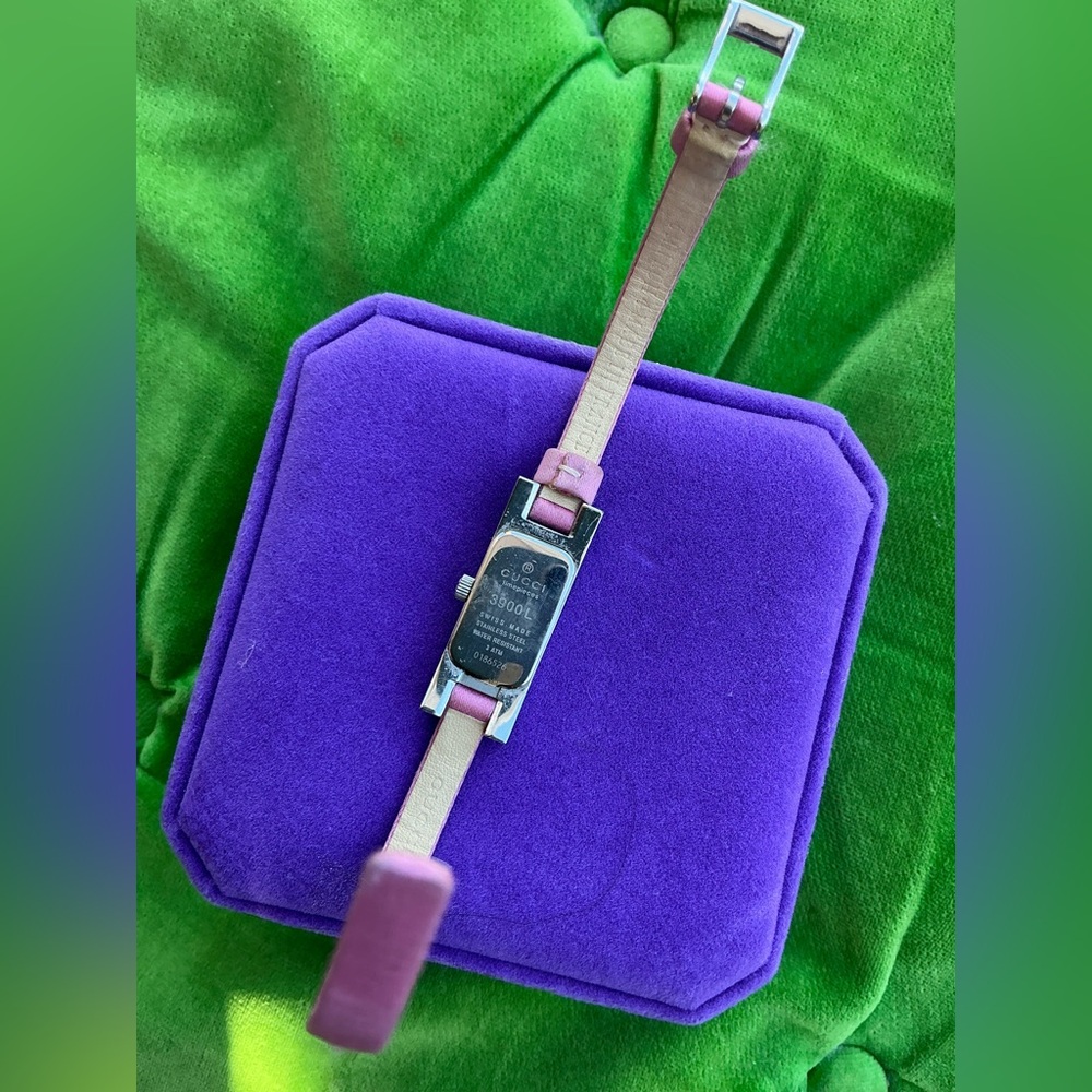 Authentic GUCCI ladies watch🌷🌷 - Picture 9 of 11